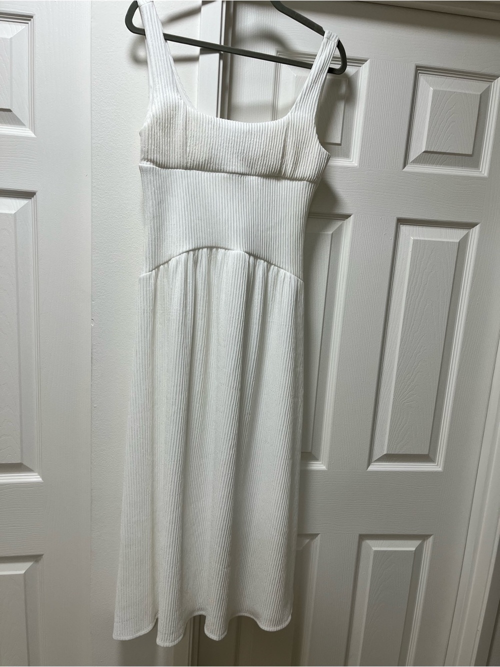 Derek Heart Cream Ribbed Scoop-Neck Midi Dress